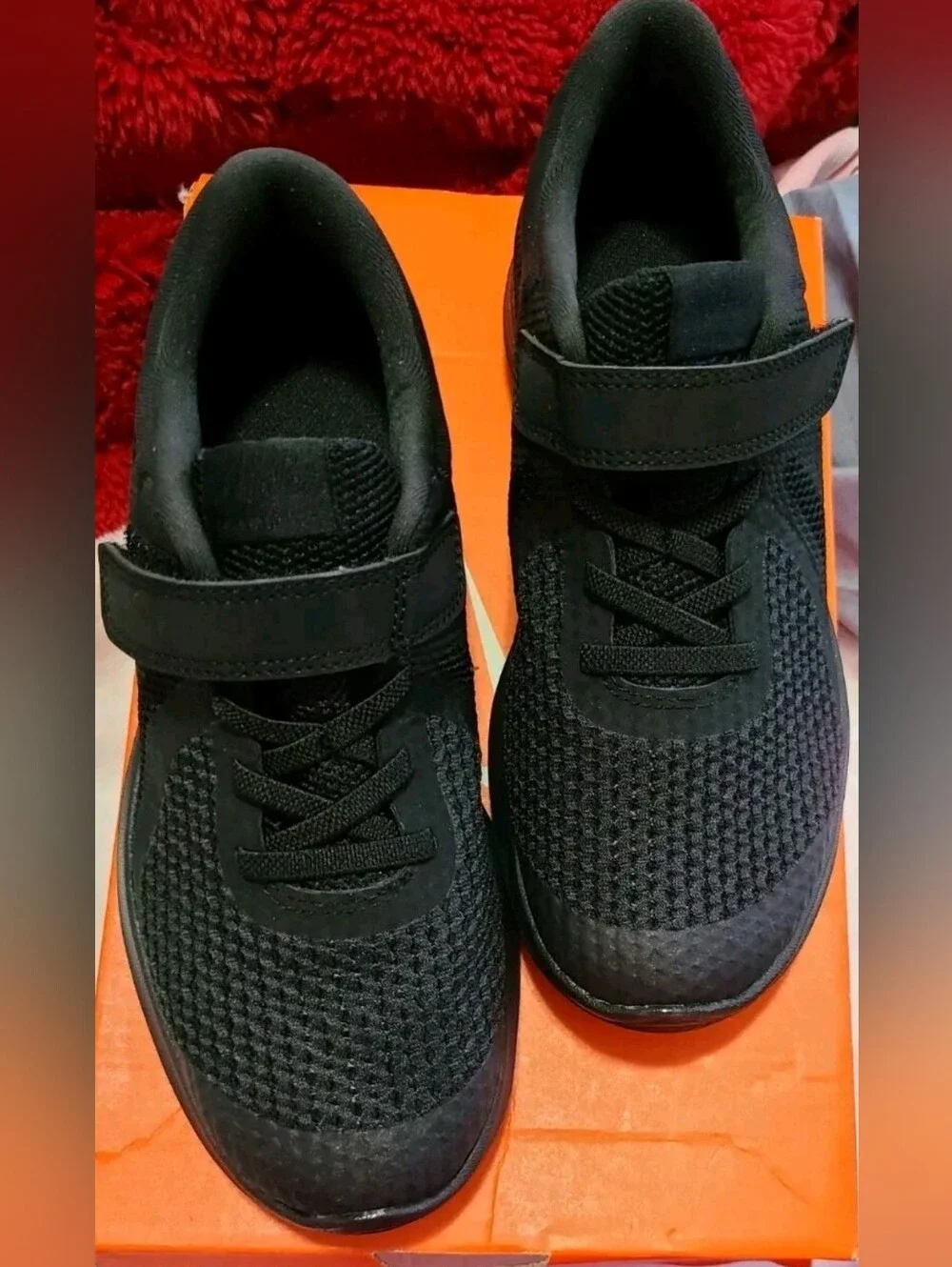 Nike Revolution 4..Sneakers . Kids Lightweight,Black,Athletic, Laces & Straps.